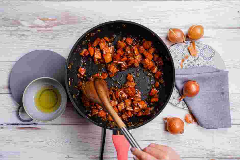 Bacon Onion Jam Recipe:
Lower the heat to low and continue to cook, stirring occasionally, until the mixture has a thick and syrupy consistency, about 30-45 minutes.
