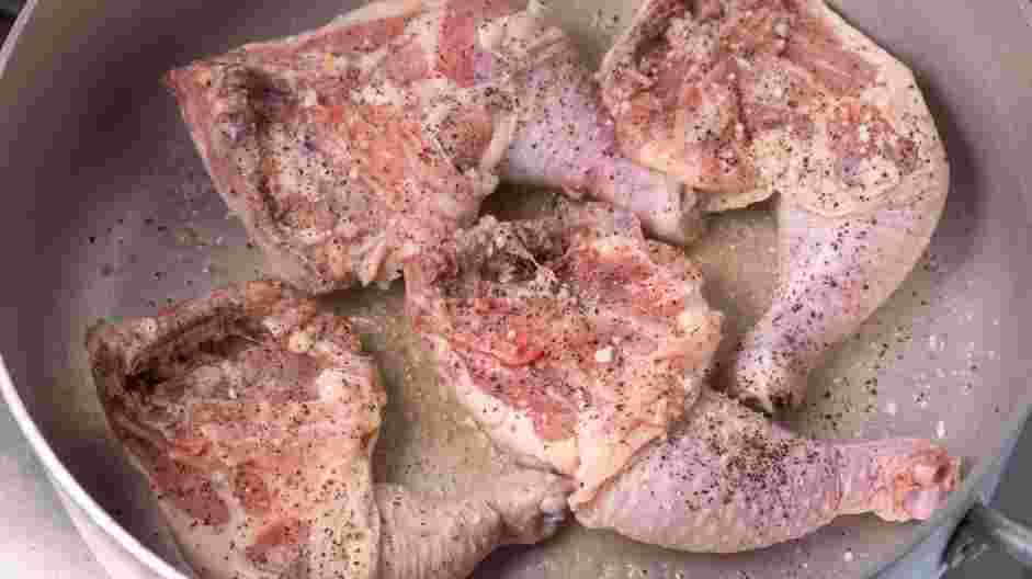 Braised Chicken Thighs Recipe:
In a Dutch oven over medium-high heat, heat the oil.