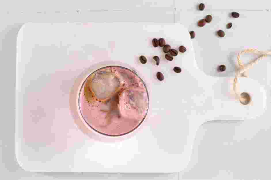 Pink Velvet Macchiato Recipe:
Fill a cup with ice and add the pink velvet milk.