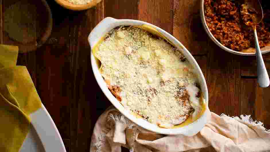 Bechamel Lasagna Recipe: 
Add a second scoop of the bolognese and besciamella sauce.