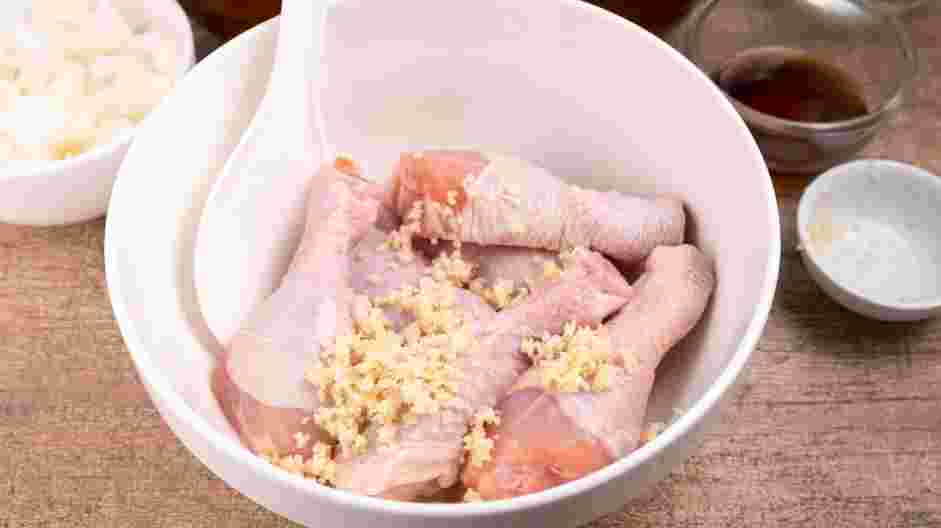 Chicken Massaman Curry Recipe:
In a bowl, toss the chicken with the minced ginger.