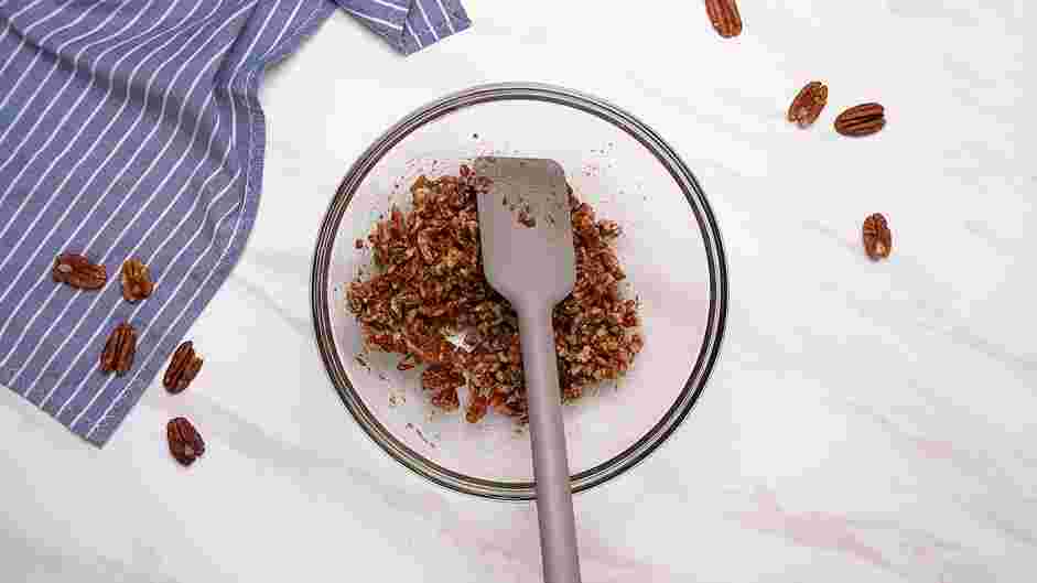 Honey Roasted Pecans Recipe:
In a mixing bowl, add the chopped pecans, honey and the browned butter.