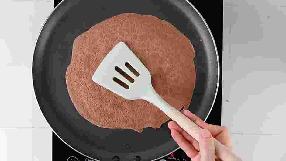 Chocolate Crepes Recipe: 
Loosen with a spatula and flip over to cook the other slide.