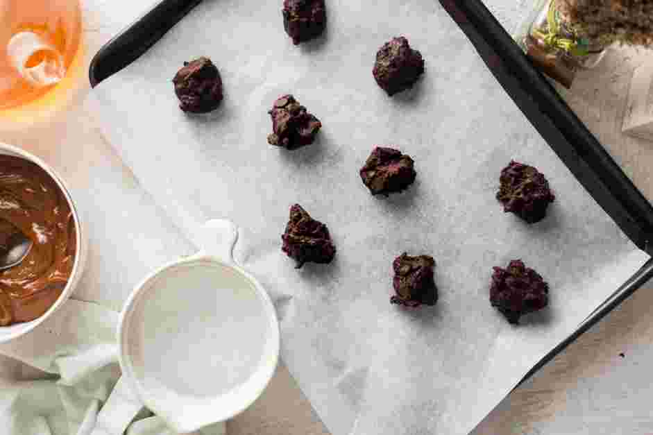 Dulce de Leche Cookies Recipe: 
Using a 5⅓-ounce disher, scoop sixteen portions onto the prepared sheet pans.