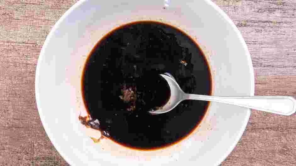 Ponzu Sauce Recipe:
Once the mixture has been brought to a simmer, transfer the mixture to a heat-proof bowl.