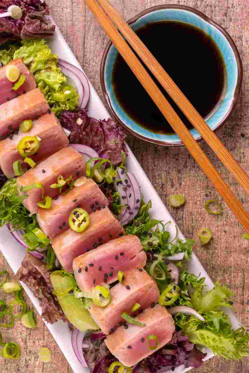 Tuna Tataki Recipe: Serve with lemon wedges and a side of ponzu sauce for dipping.