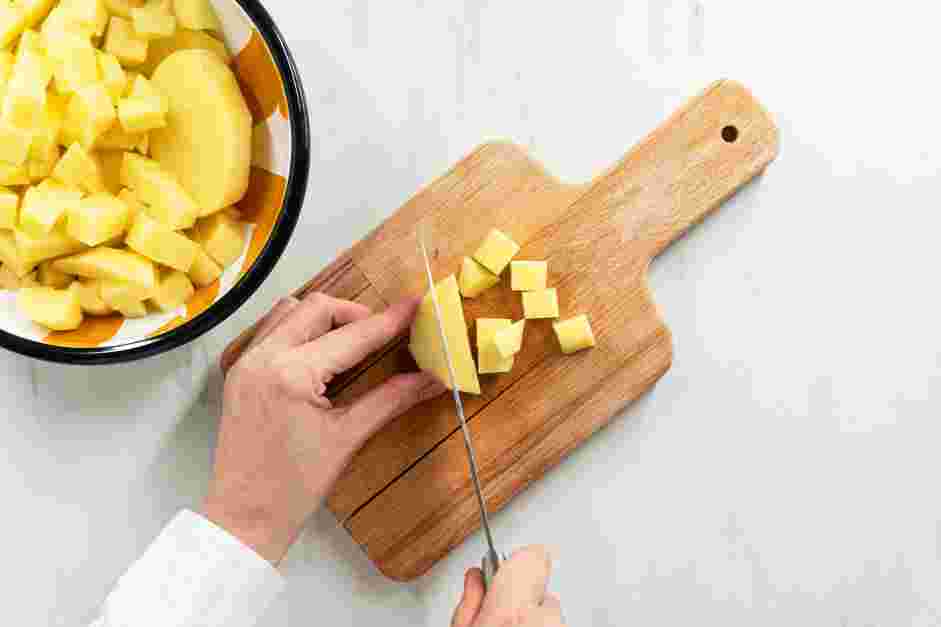 Skillet Breakfast Potatoes Recipe:
Peel the potatoes, or leave the skins on if you prefer.