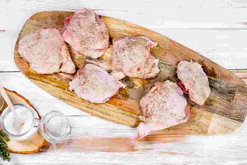 Chicken Gumbo Soup Recipe:
Pat chicken thighs dry.