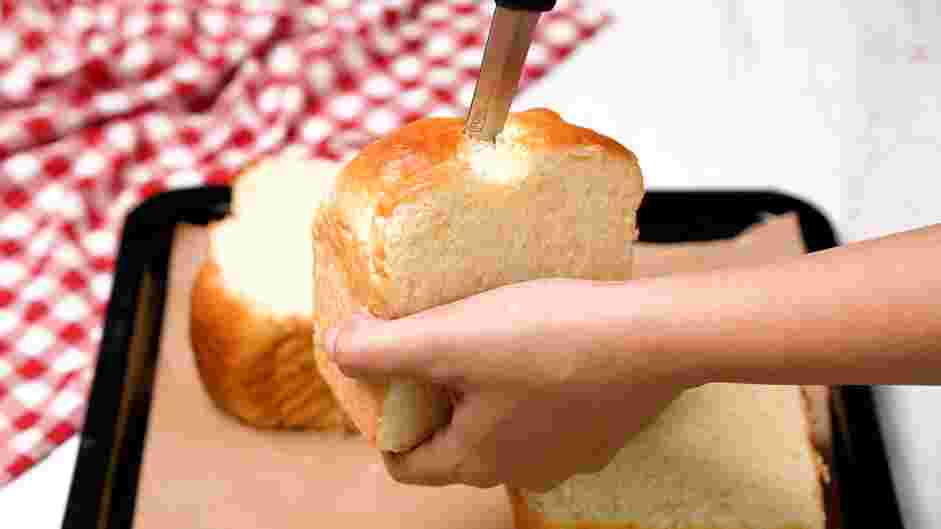 Stuffed French Toast Recipe:
Preheat the oven to 350°F.
