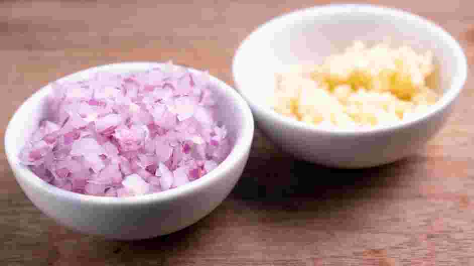 Chicken Mushroom Risotto Recipe:
Prepare the aromatics.