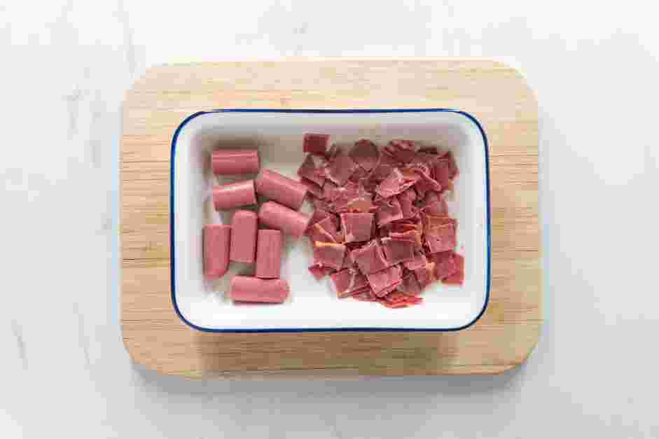 Potato Stew Recipe: Cut the sausages into 3-inch pieces and set them aside.