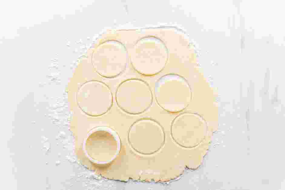 Pumpkin Pie Cookie Recipe: Cut out pie rounds with a 2&frac12; or 3 inch round cookie cutter.