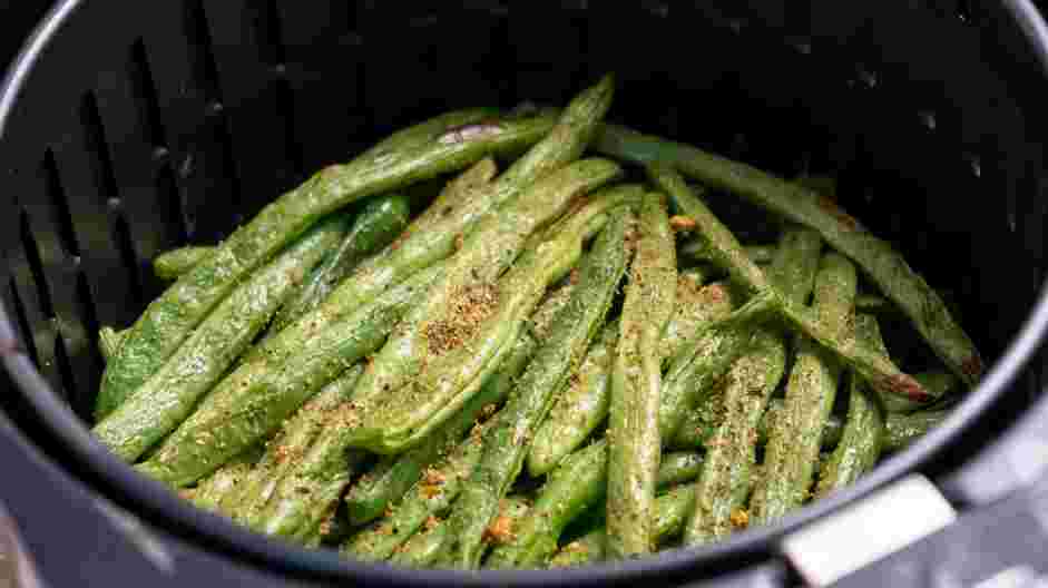 Air Fryer Green Beans Recipe: Remove the air fryer basket.