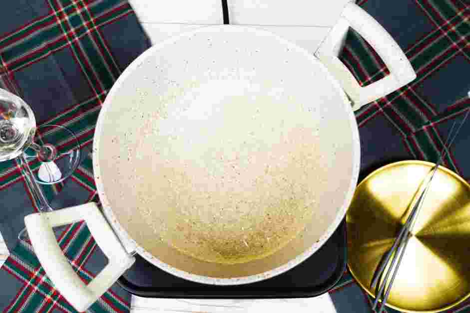 Champagne Cake Recipe: While the vanilla cakes are baking, prepare the champagne reduction.