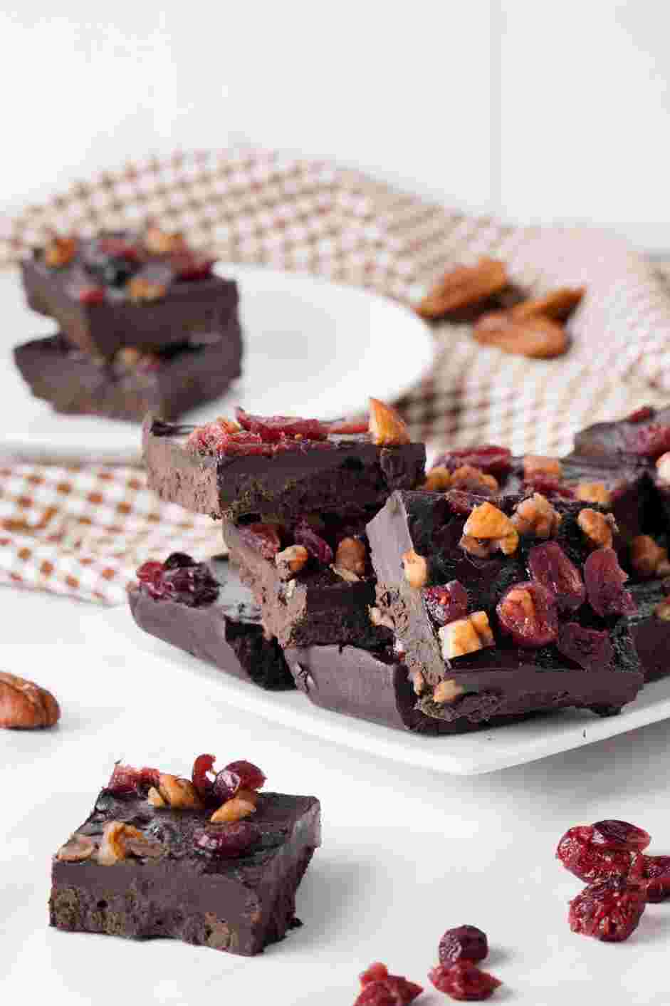 Christmas Fudge Recipe: Cut into squares and serve.