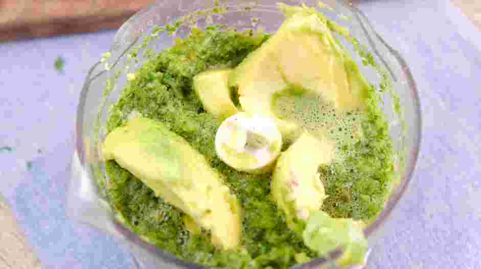 Guasacaca Recipe: Add the avocados, lime juice, vinegar, olive oil, one tablespoon of water, salt and pepper.