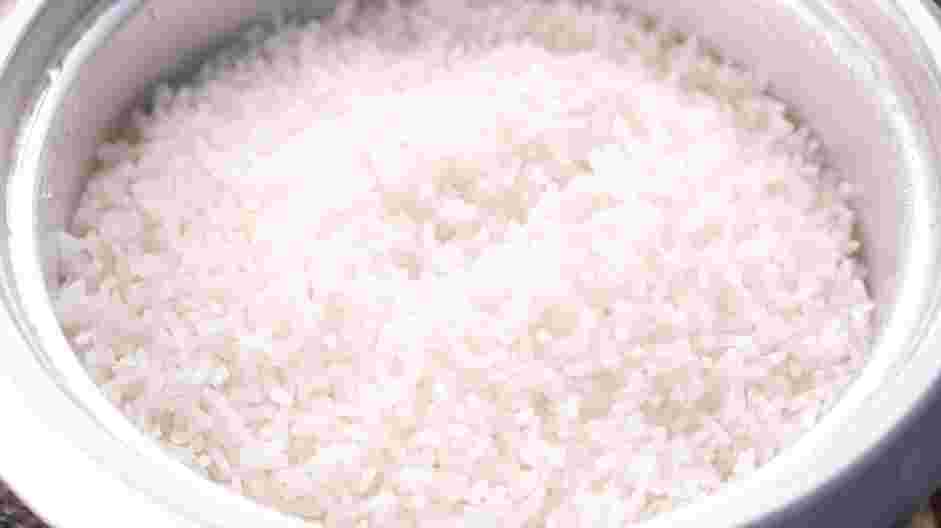 Crispy Rice Sushi Recipe: Use either a rice cooker to cook the rice or cook the rice on a stovetop.