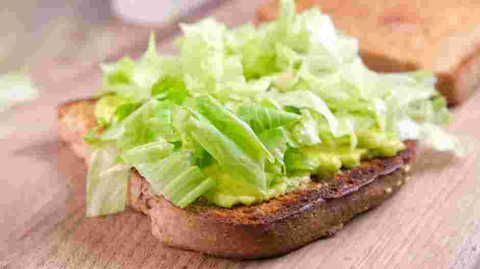 Salmon Sandwich Recipe: Add the shredded lettuce.
