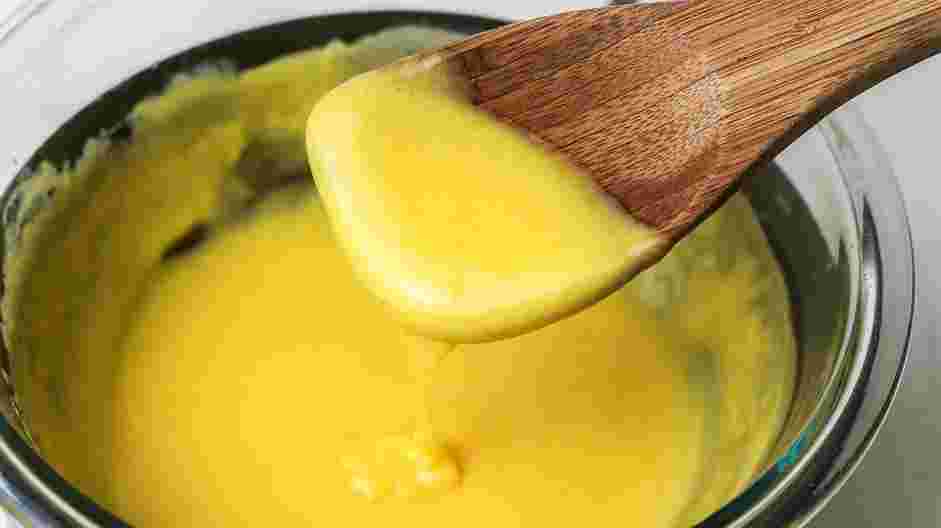 Hollandaise Sauce Recipe: Cook the egg mixture.