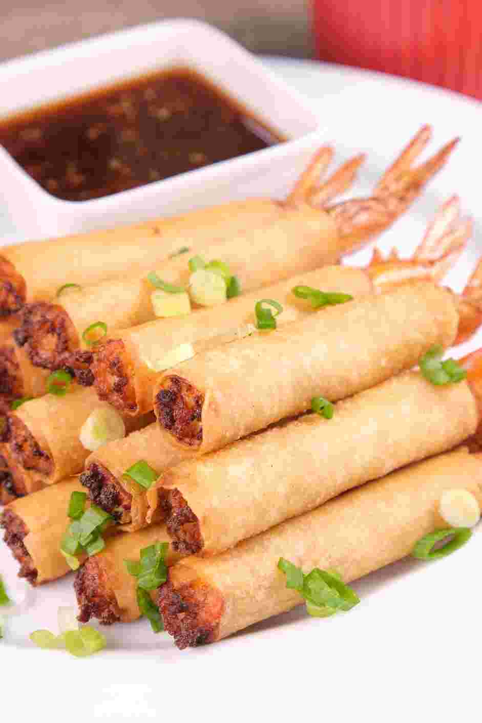 Crunchy Shrimp Roll Recipe: Garnish with parsley or cilantro.