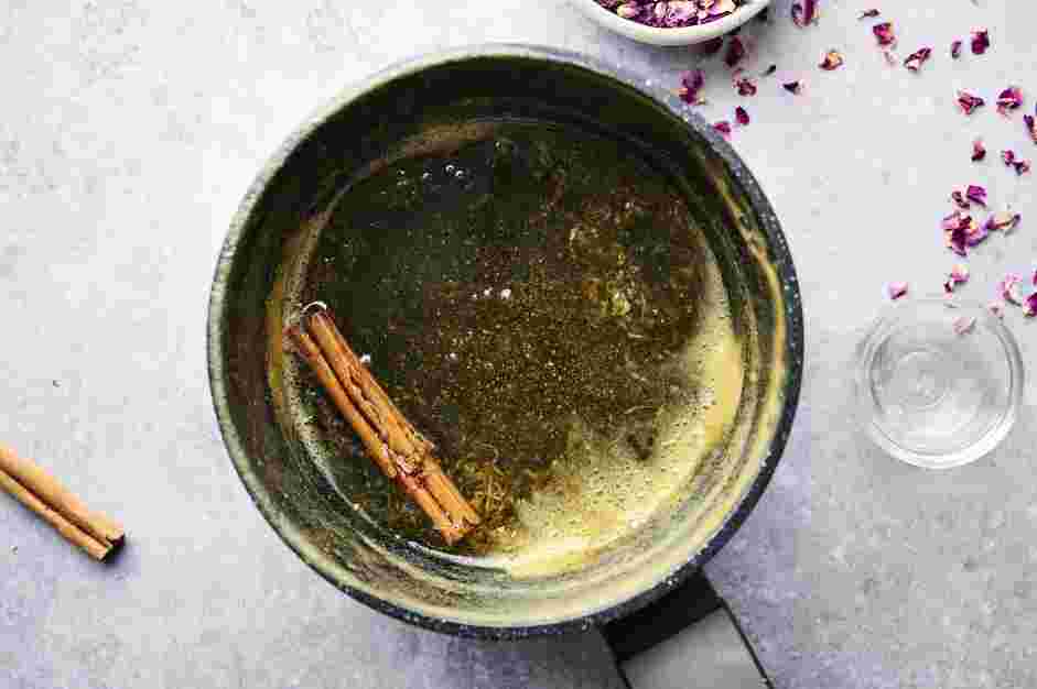 Baklava Cheesecake Recipe: After 10 minutes, add the lemon juice and lemon zest.