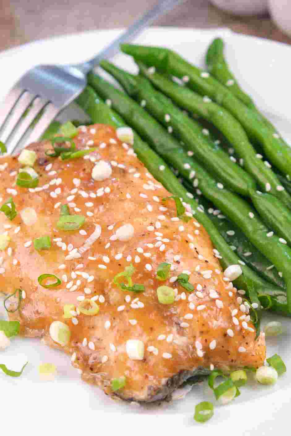 Honey Glazed Salmon Recipe: Sprinkle the sesame seeds on top of the salmon fillets before serving.
