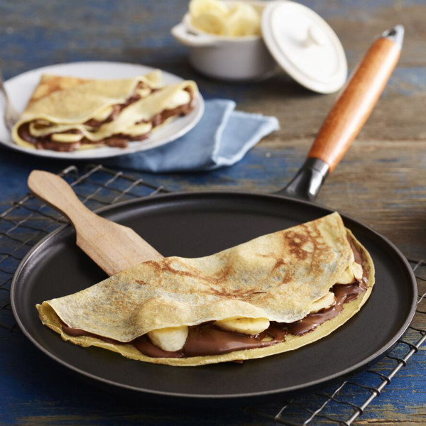 Staub Enameled Cast Iron Crêpe Pan with Spreader & Spatula