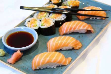 Crunchy Salmon Rolls