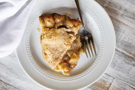 Apple pie slice