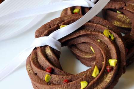 Viennese Chocolate Wreath Cookies