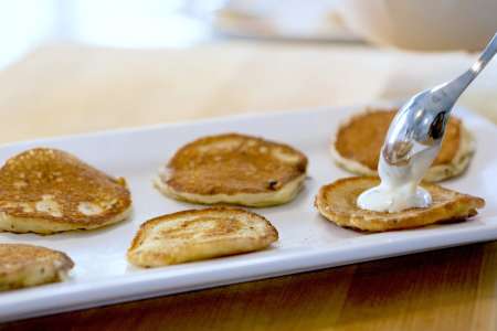 blinis with mayonnaise