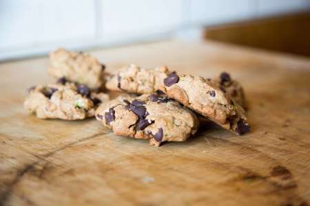 chocolate chip cookies