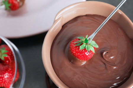 chocolate fondue with strawberries