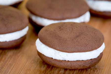 chocolate whoopie pies