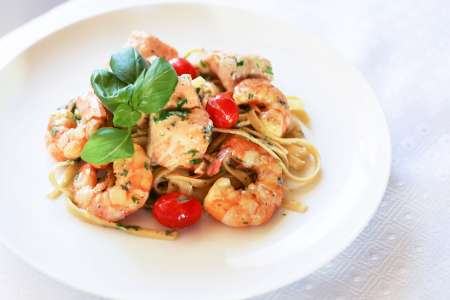 shrimp and salmon pasta