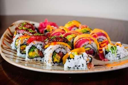 dragon rainbow roll sushi