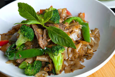 drunken noodles with vegetables