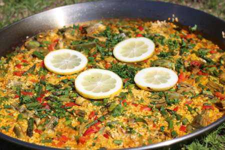 Make Spanish Paella