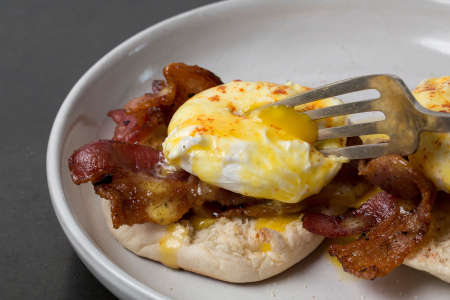 eggs benedict with bacon