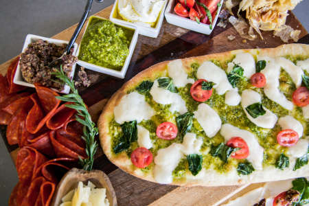 flatbread pizza with pesto