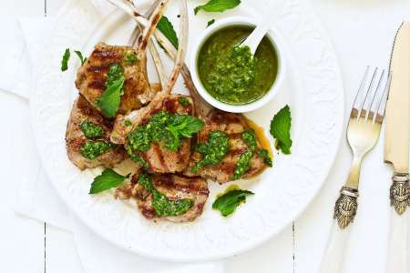 lamb chops with green sauce