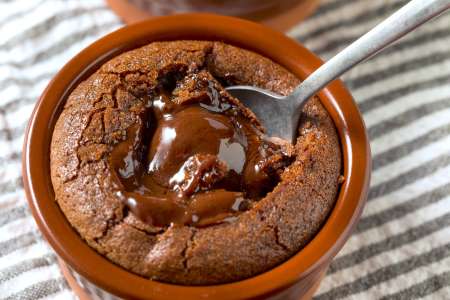 molten chocolate lava cake