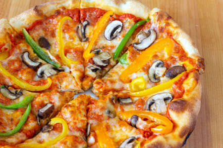 mushroom and pepper pizza