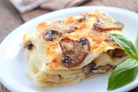 mushroom lasagna with bechamel sauce