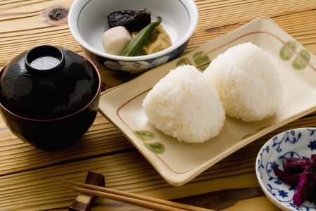 onigiri and izakaya plates