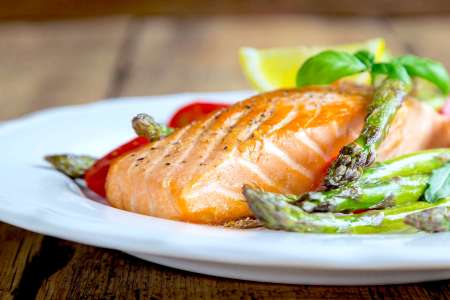 pan seared salmon and rice and asparagus