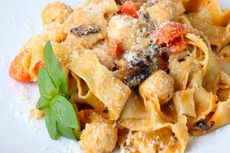 pappardelle pasta with meatballs