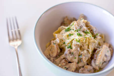 pasta alfredo with mushrooms