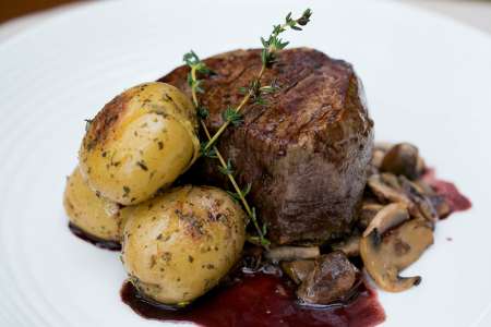 filet mignon with bordelaise sauce