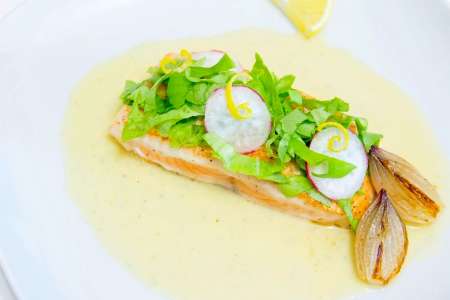 salmon with beurre blanc 